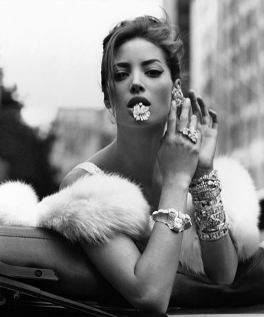 Illustration for article titled An 80s-Tastic Christy Turlington Retrospective